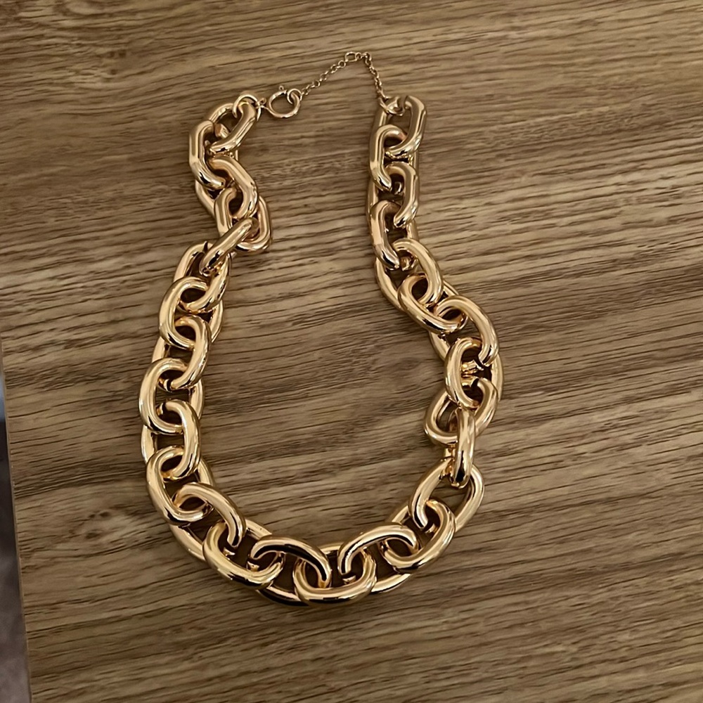 Chain necklace